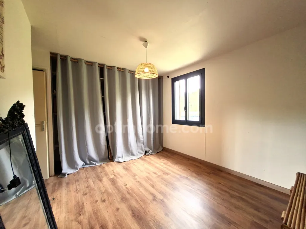 Bedrooms - Villa with Mountain View and Terrace in Barreme