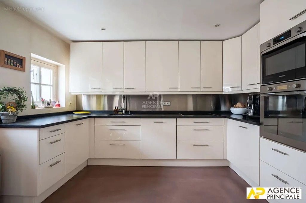 Maison 7 pièces à Maisons-Laffitte