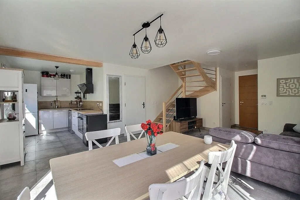 Dining Room - Recent Semi-Detached House with Garden in Allinges