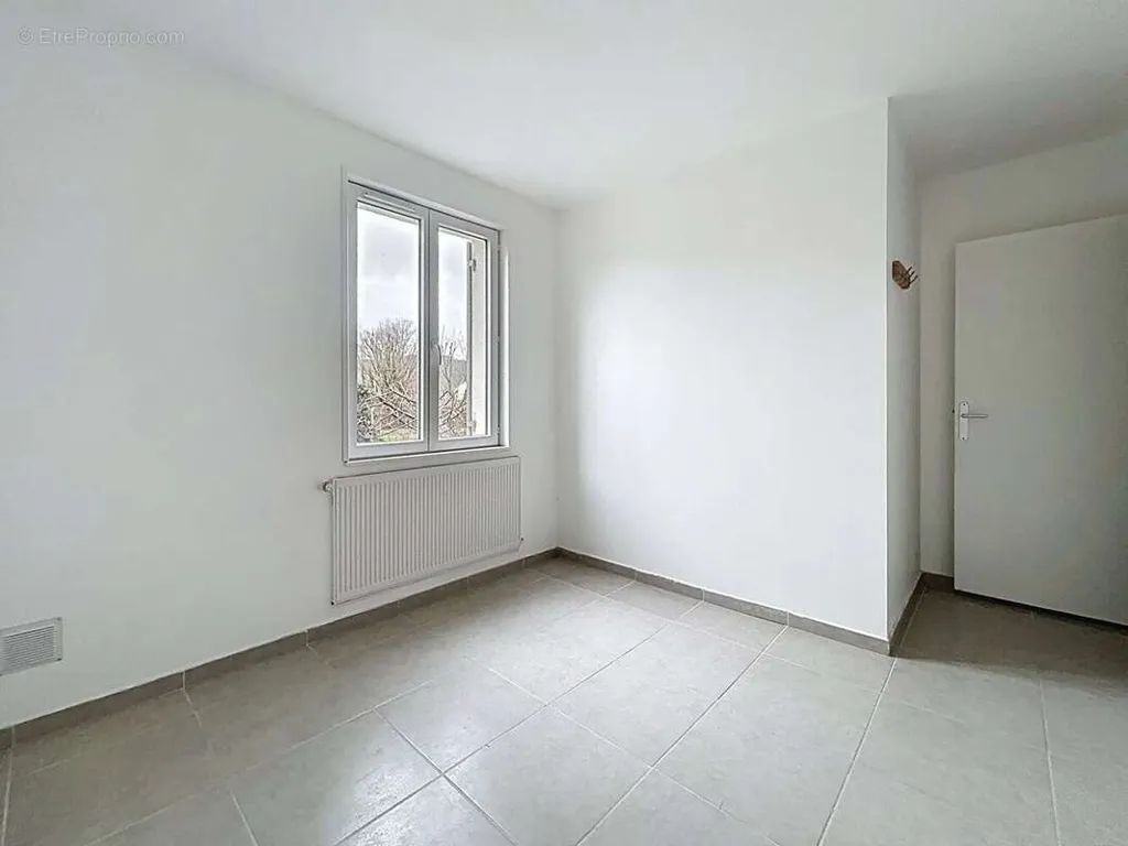 Pièces - Maison 5 pièces à Le Bugue