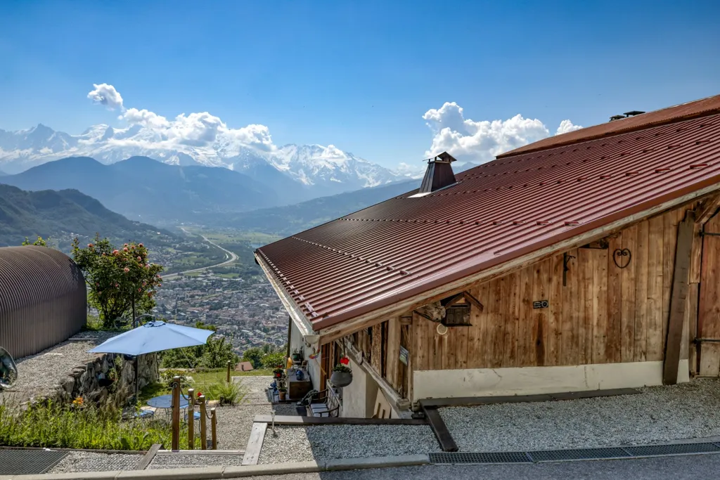 Esterno - Farmhouse with Mont-Blanc View in Sallanches