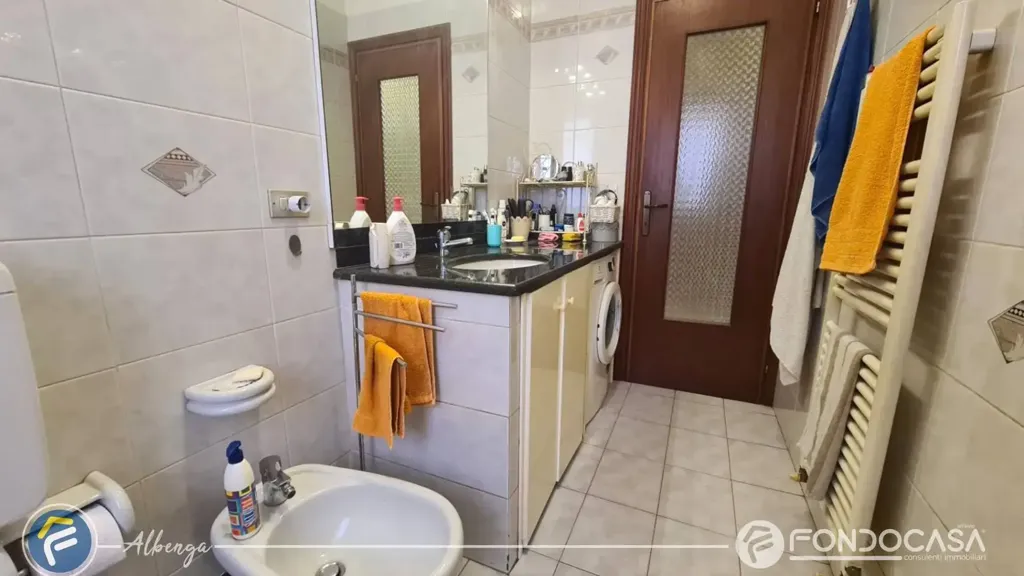 Salles de bain - Apartment with Two Balconies in Albenga
