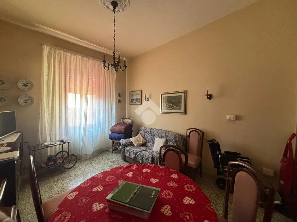 Söögituba - Apartment with Balcony in Pontedera