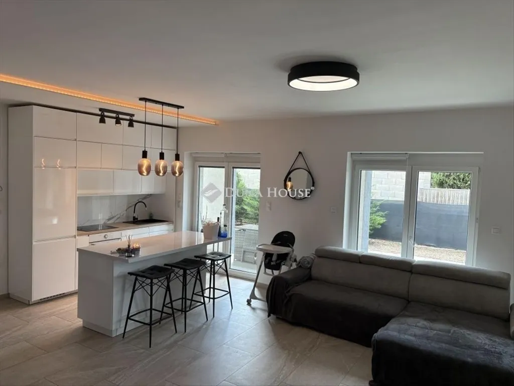 Cuisine - Modern Apartment with Garden in Újhartyán