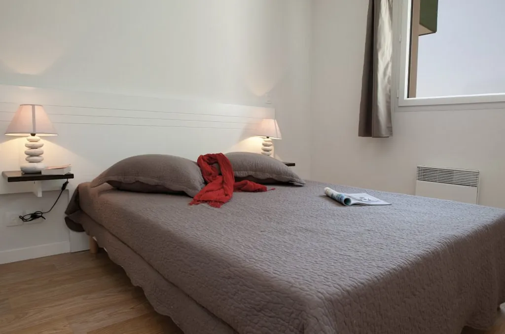 Magamistoad - 3-Bedroom Apartment with Pool in Vannes