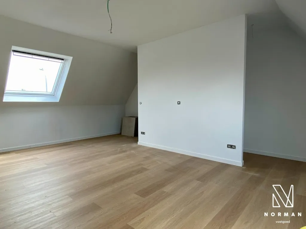 Toad - Contemporary House with Terrace in Harelbeke