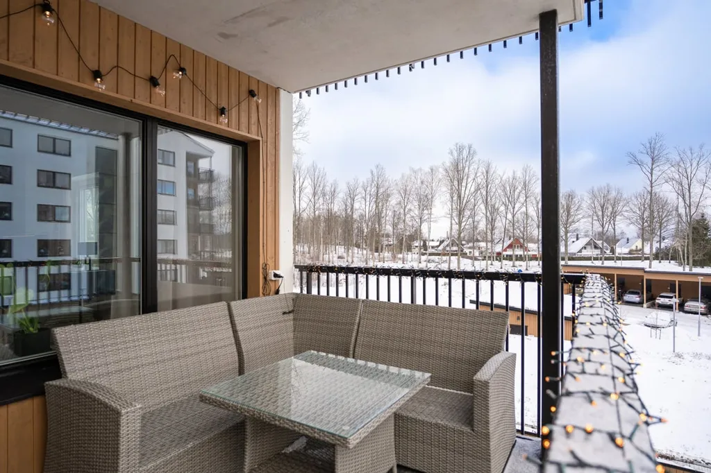 Balcon - Modern Apartment with Balcony in Habo