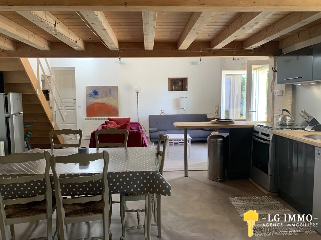 Cuisine - Propriété Charentaise avec Vue sur l'Estuaire à Arces
