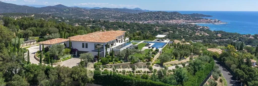 Õhuvaade - Luxury Villa with Sea View in Grimaud