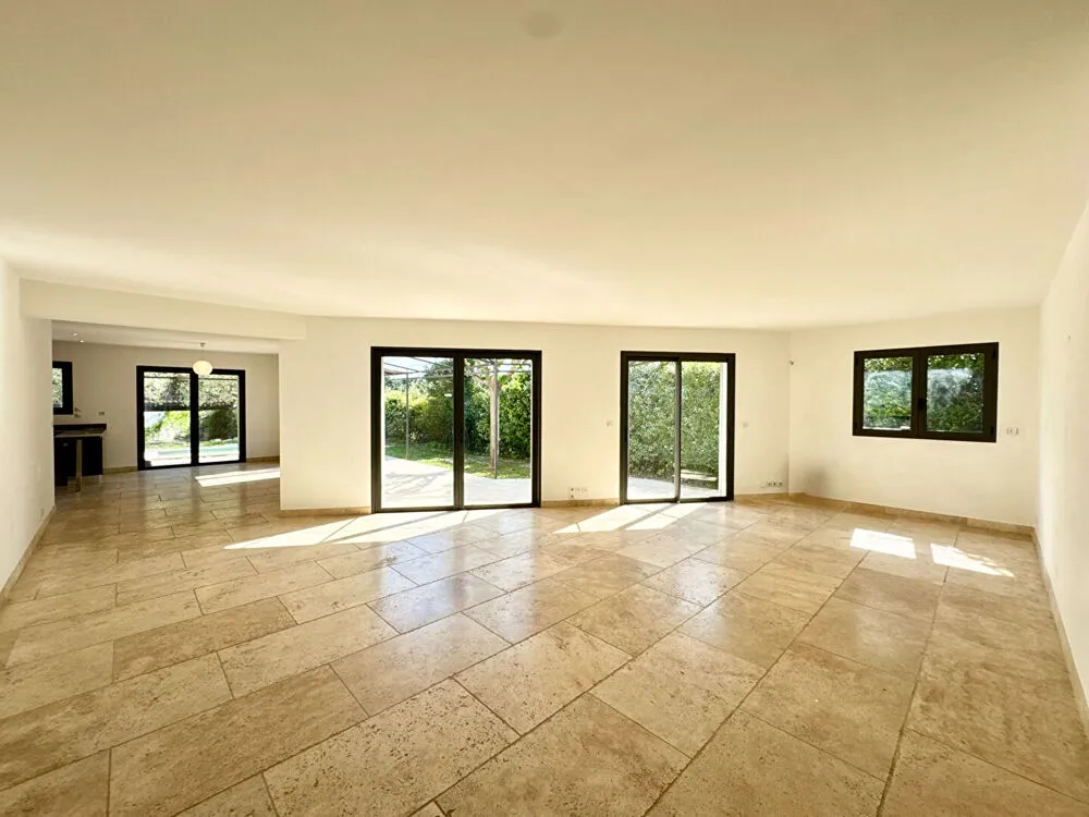 Elutuba - Villa with Pool near Aix-en-Provence