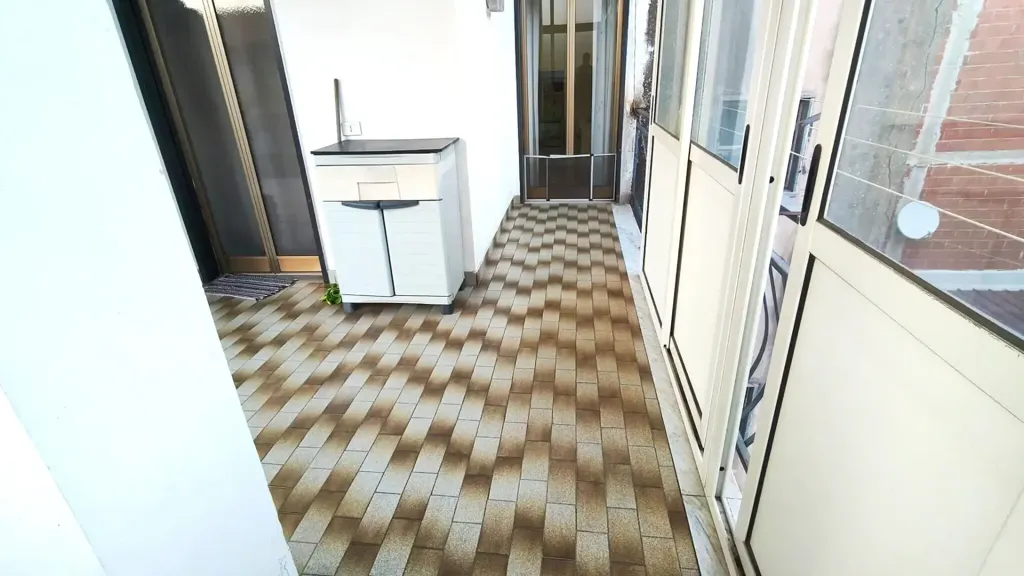 Esik - Semi-detached Apartment with Balcony in Misterbianco