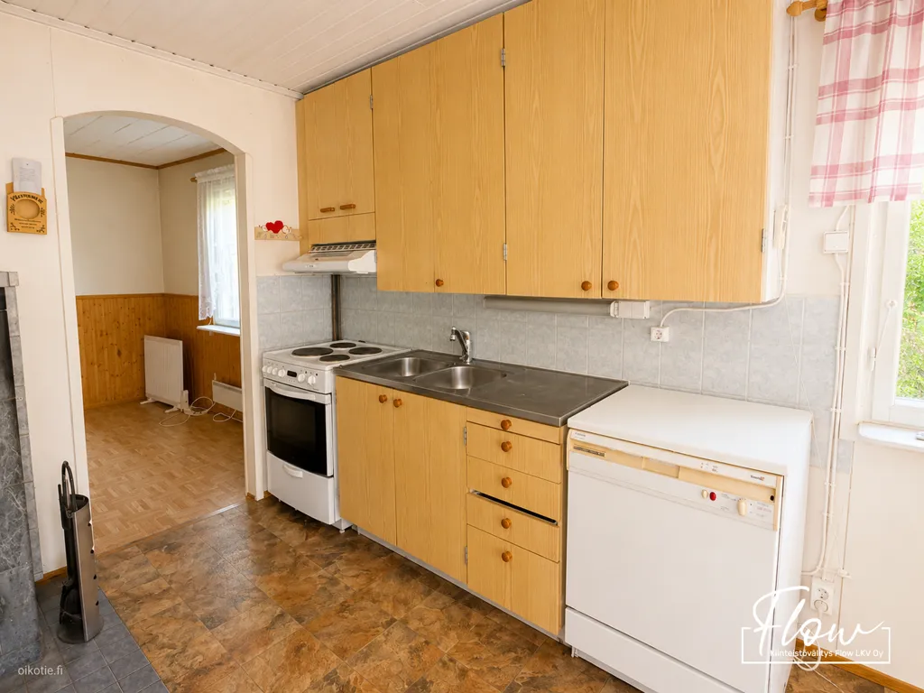 Cuisine - Compact Cottage with Garden in Viitasaari