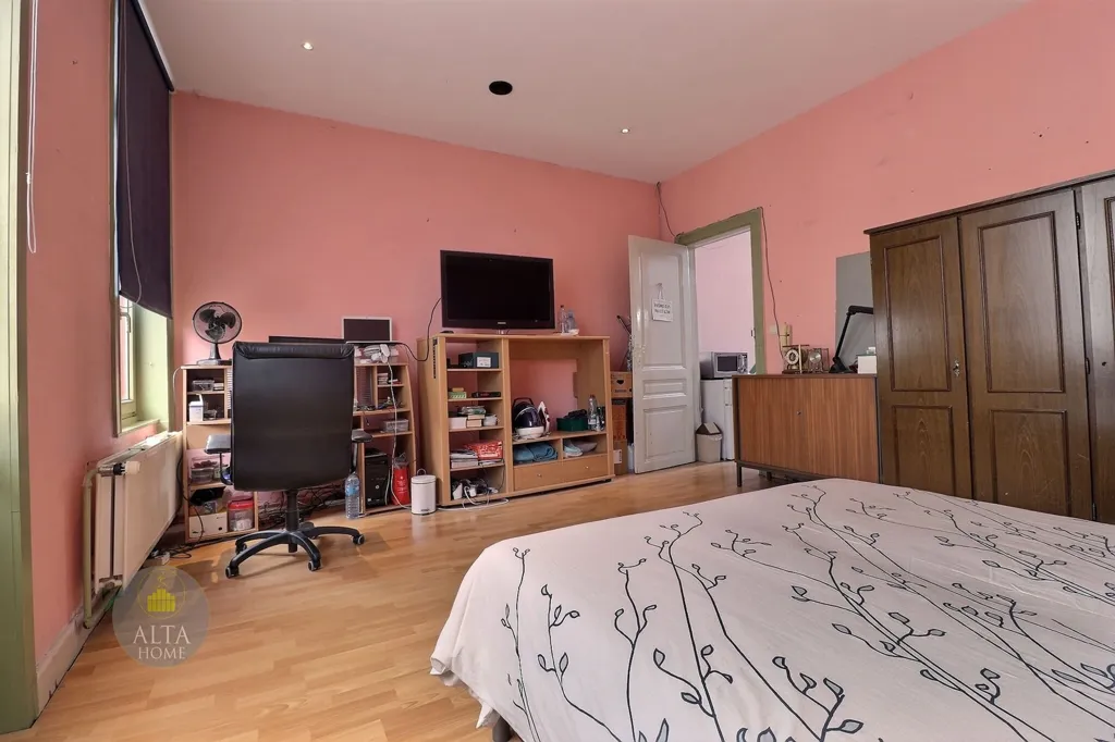 3 magamistoaga maja asukohas Woluwe-Saint-Lambert