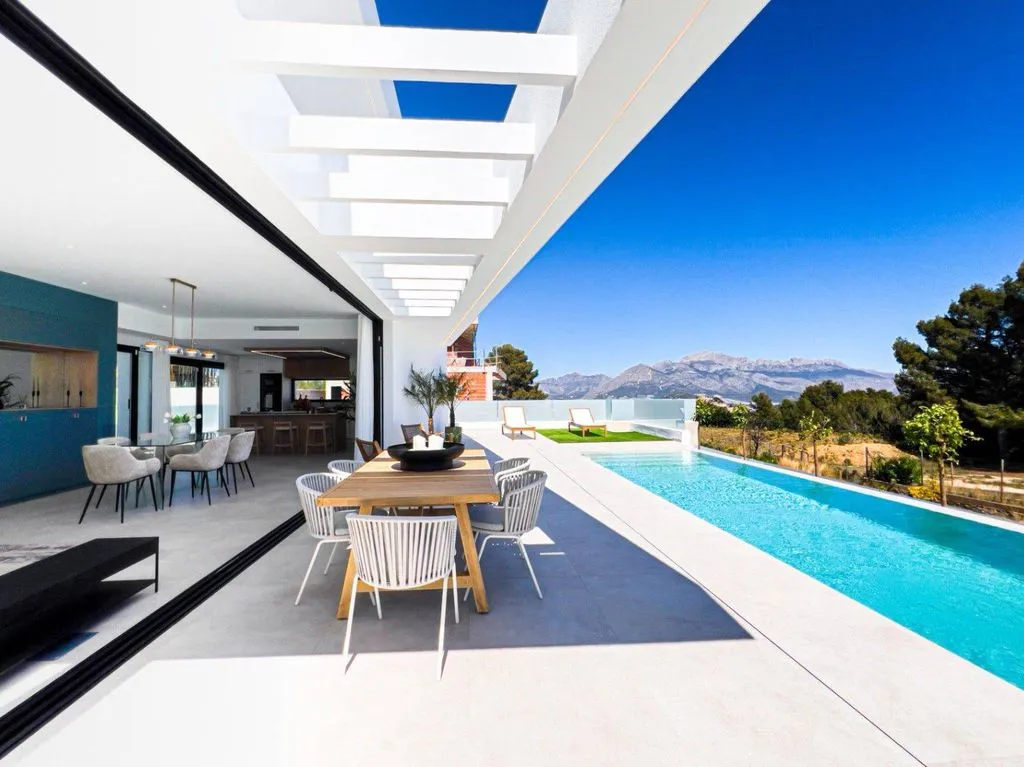 Bassein - Luxury Villa with Infinity Pool in Polop