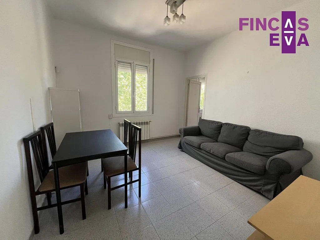 Elutuba - Apartment with Parking in El Baix Guinardó