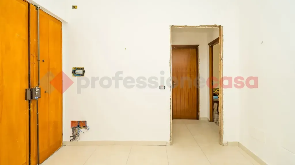 Ingresso - Apartment with Balcony in Ercolano