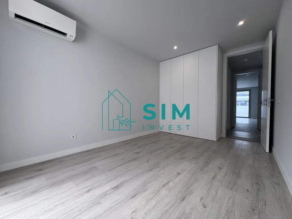 Pièces - Modern 2-Bed Apartment with Patio in Tavira