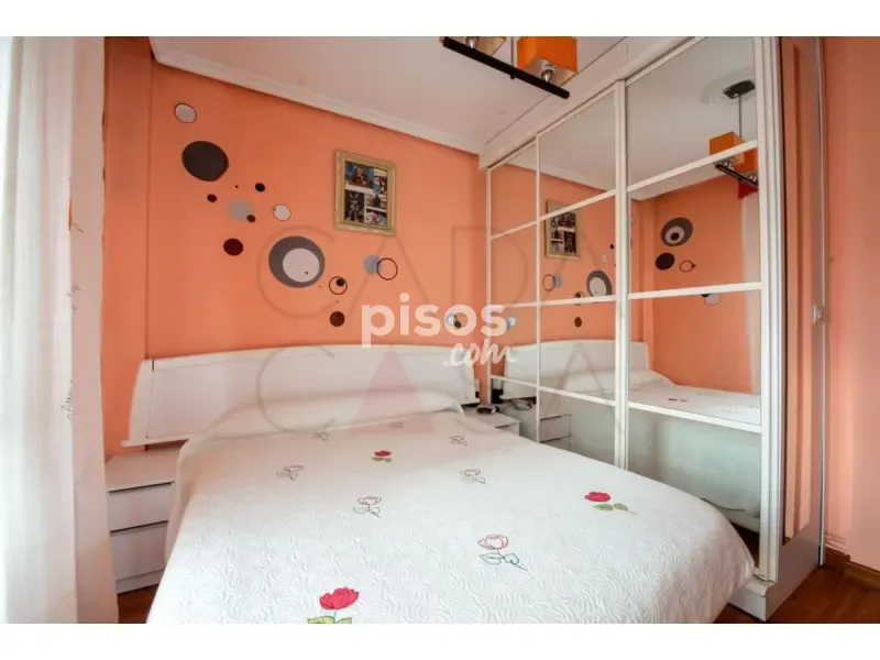 Magamistoad - Third Floor Flat with South-Facing Views in Santander