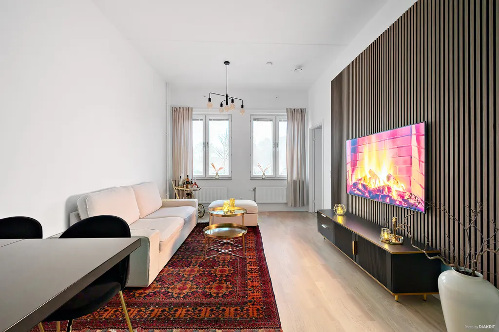 Living Room - 2-Bedroom Apartment with Balcony in Bromstensstaden