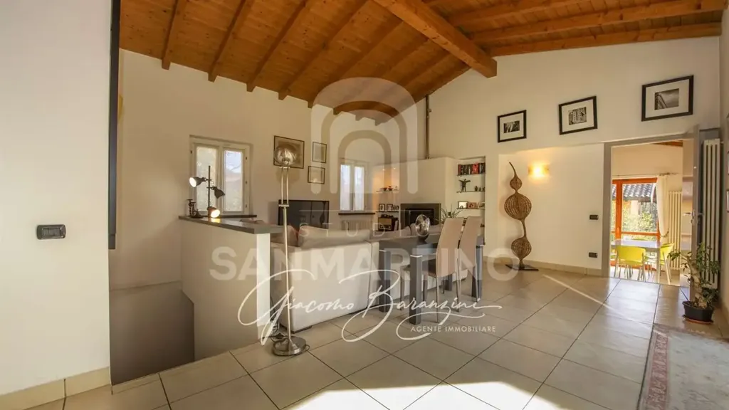 Cuisine - Villa with Garden in Travedona-Monate