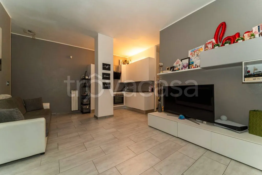 Elutuba - Rusticated Flat with Terrace in Moncalieri
