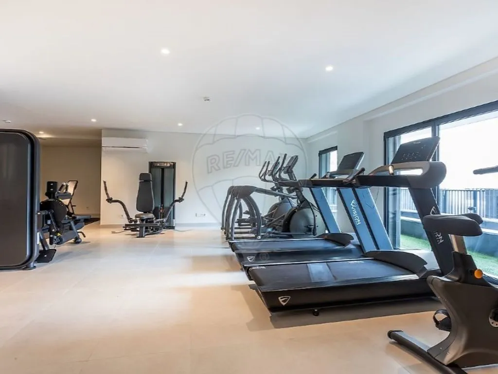 Toad - New 4-Bedroom Flat with River Views in Miraflores