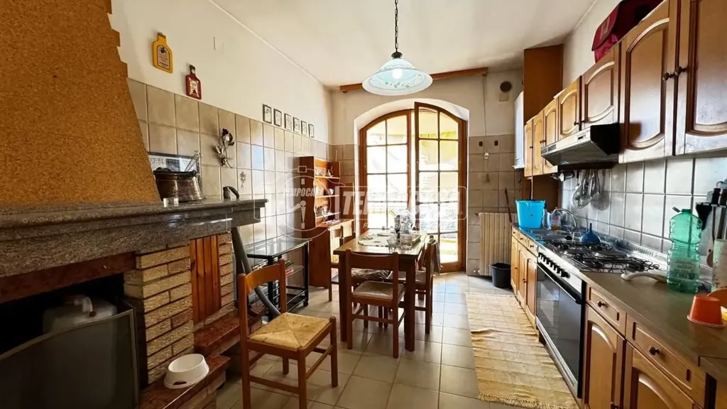 Cuisine - Terraced Villa with Garden in Chieti