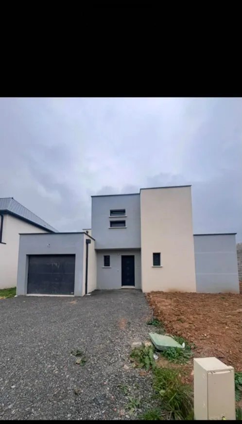 Extérieur - Maison Neuve avec Vue sur les Champs à Soliers