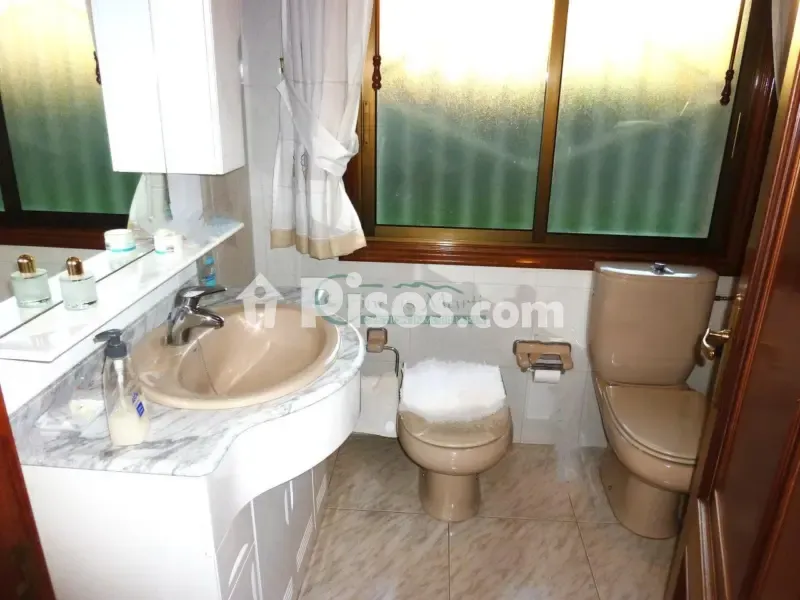 Bagni - House with Large Finca in Vigo