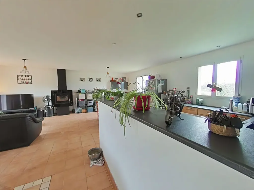 Köök - Detached House with Garden in Continvoir