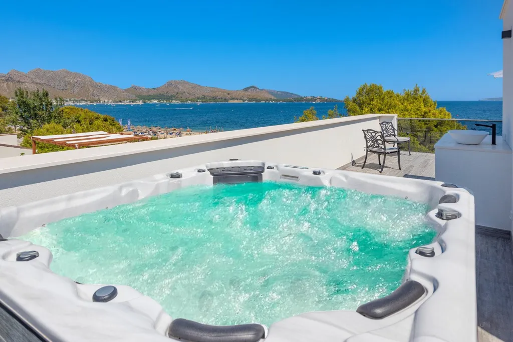 Terrasse - Beachfront Villa with Pool in Puerto Pollensa