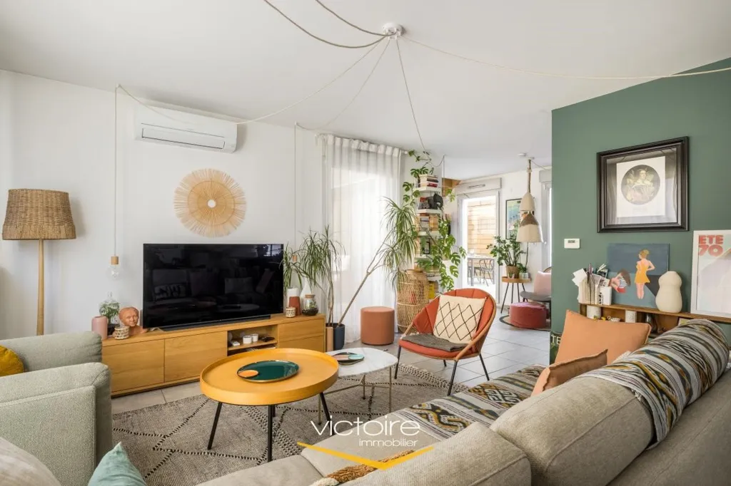 Elutuba - Duplex Apartment with Terraces in Montchat