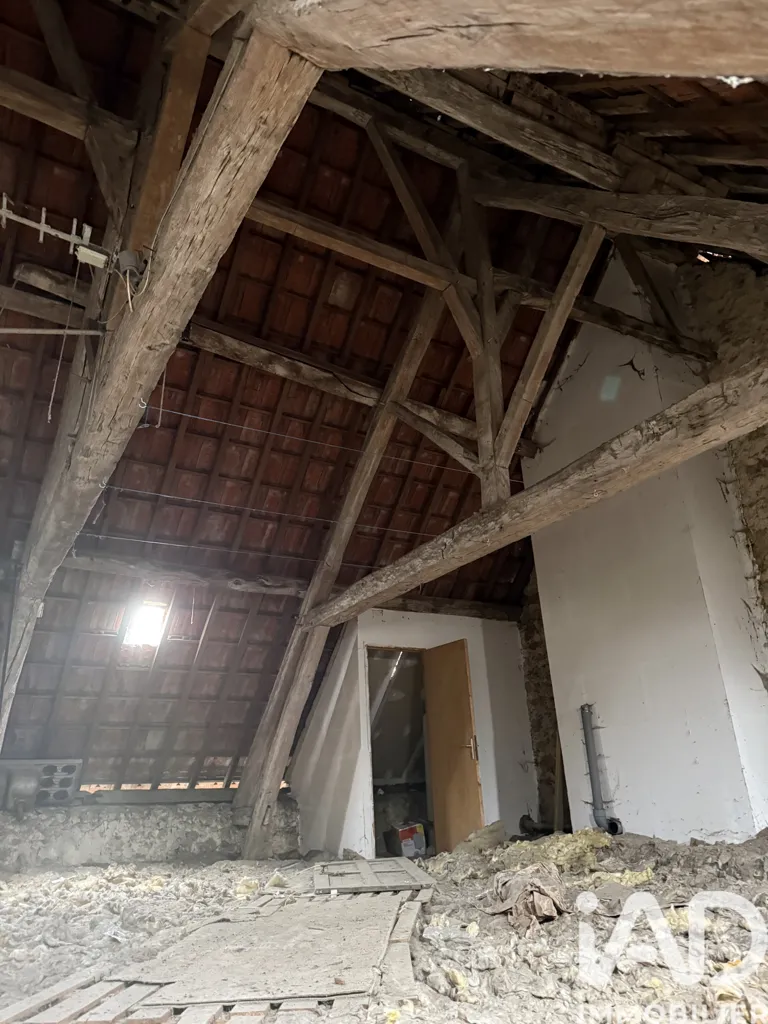 Pièces - Immeuble à Hautvillers avec Potentiel d'Aménagement