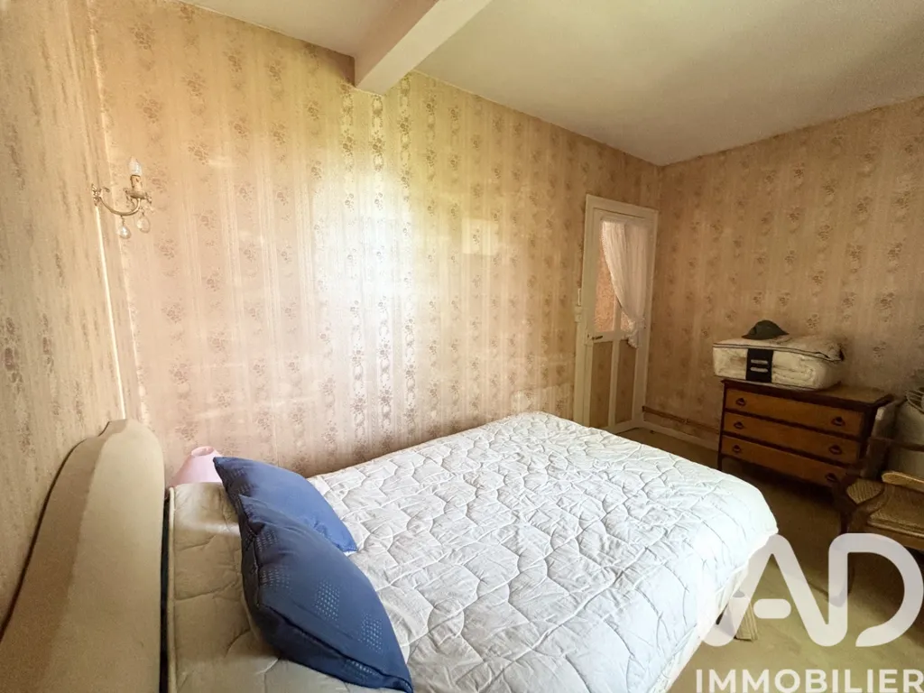 Magamistoad - Two-Bedroom House with Garage in Thenay
