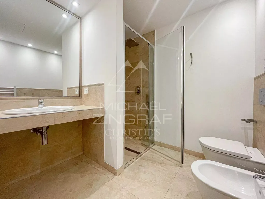 Salles de bain - Appartement T3 Rénové au Centre de Cannes