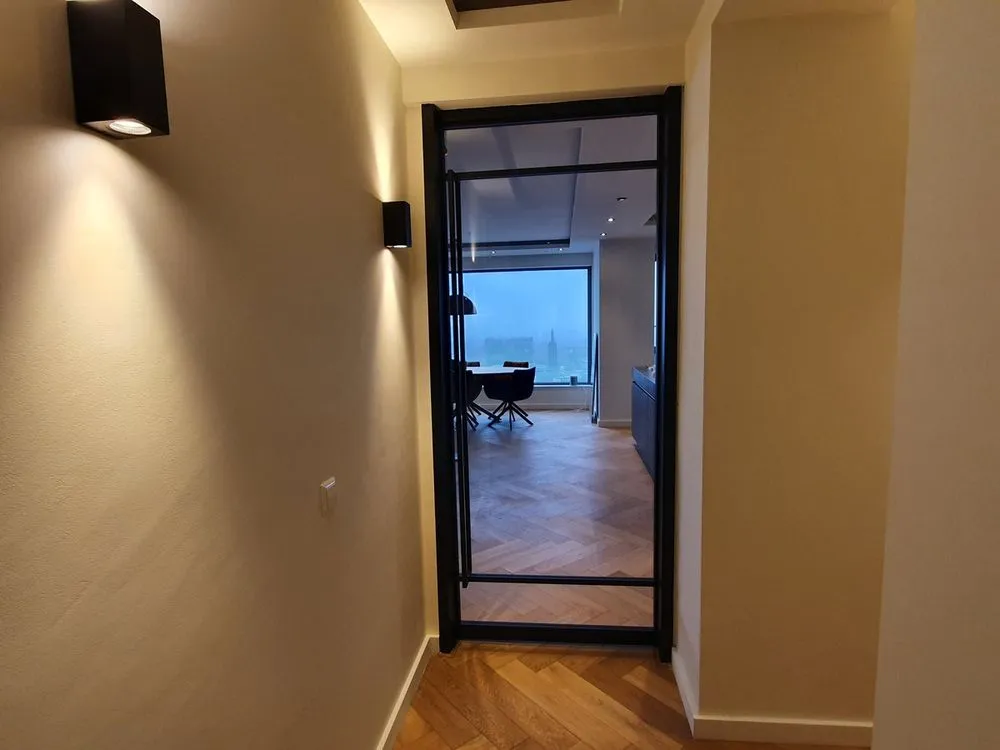 Ingresso - Luxury Apartment in The CoolTower, Rotterdam