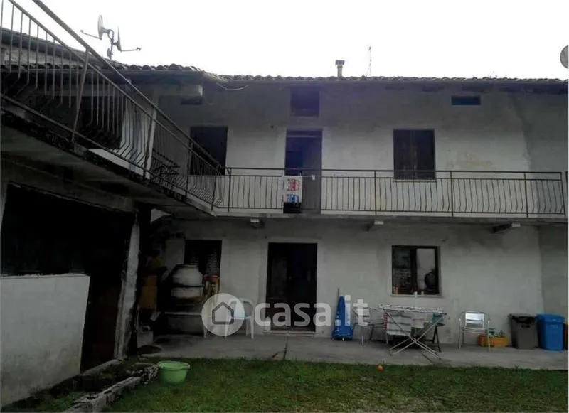 Esterno - Casa con giardino a Maniago