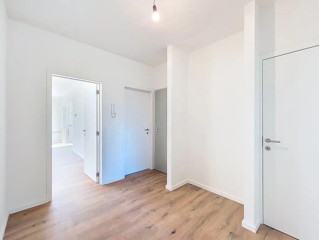 Entrée - Appartement Rénové avec Terrasse à Edegem