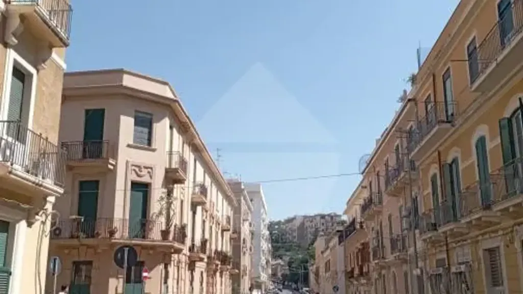 Quadrilocale with Central Location in Messina