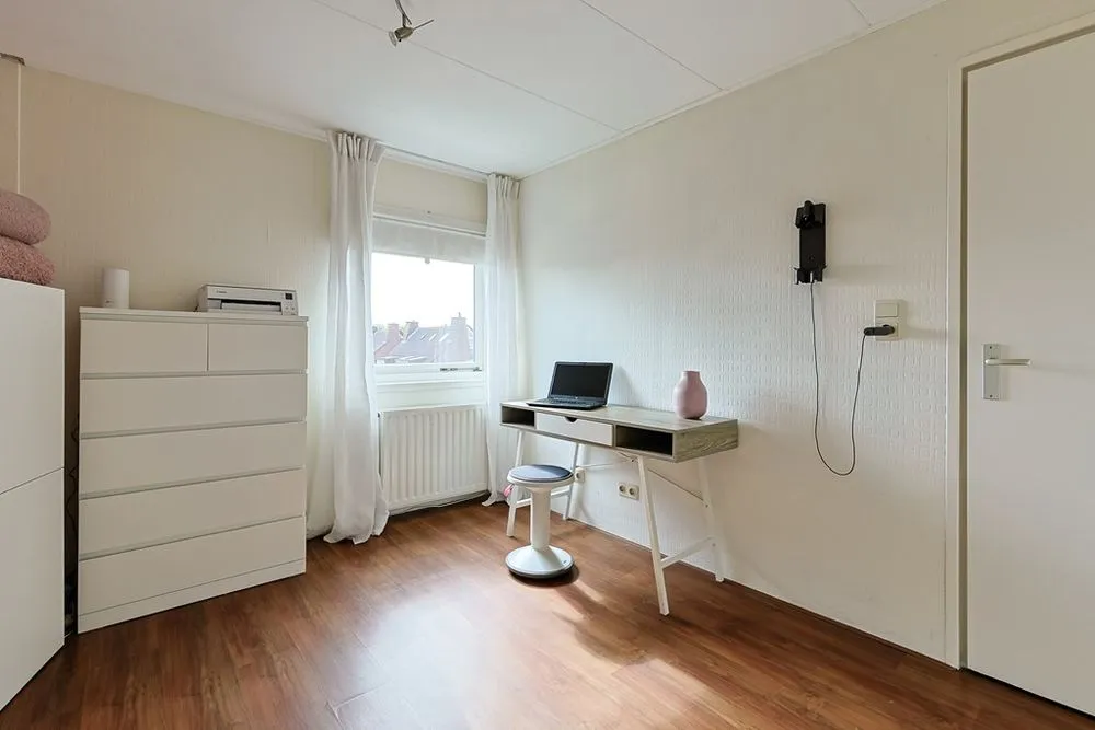 6-room house in Alphen Aan Den Rijn