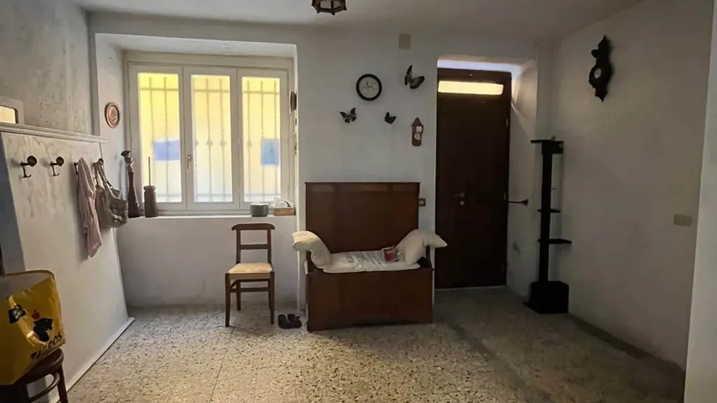 hallway_entrance