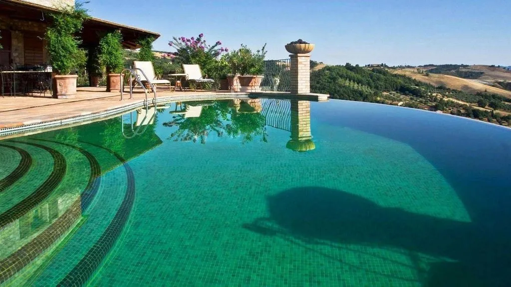 Bassein - Exclusive Country House with Pool in Allerona