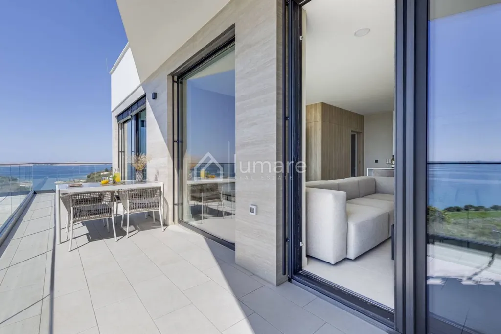 Terrazza - Luxury Apartment with Sea View in Ražanac