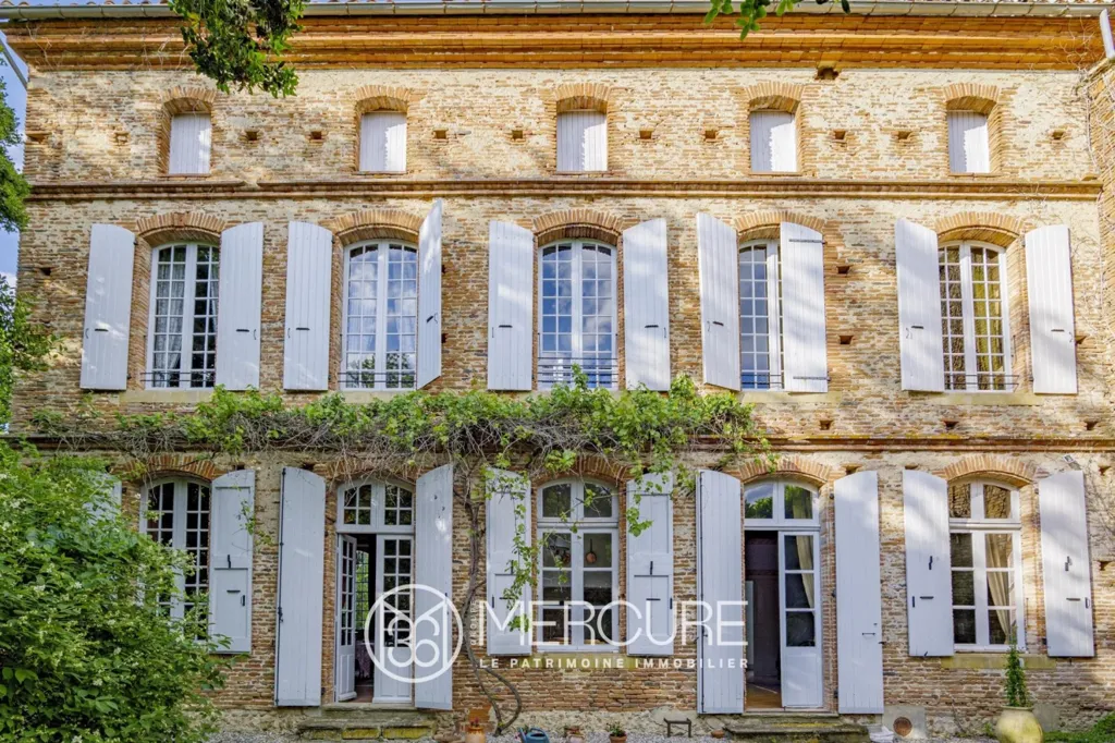 Esterno - 17th-Century Château with Pool in Haute-Garonne
