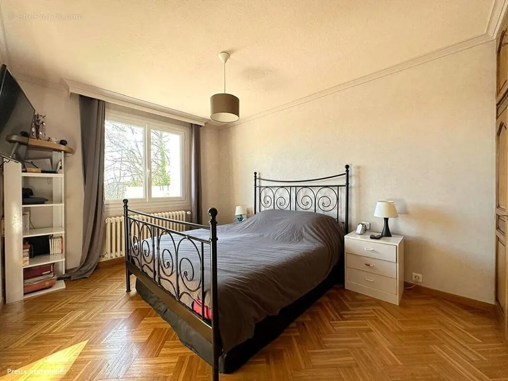 Magamistoad - Apartment with Mountain View in Poisy
