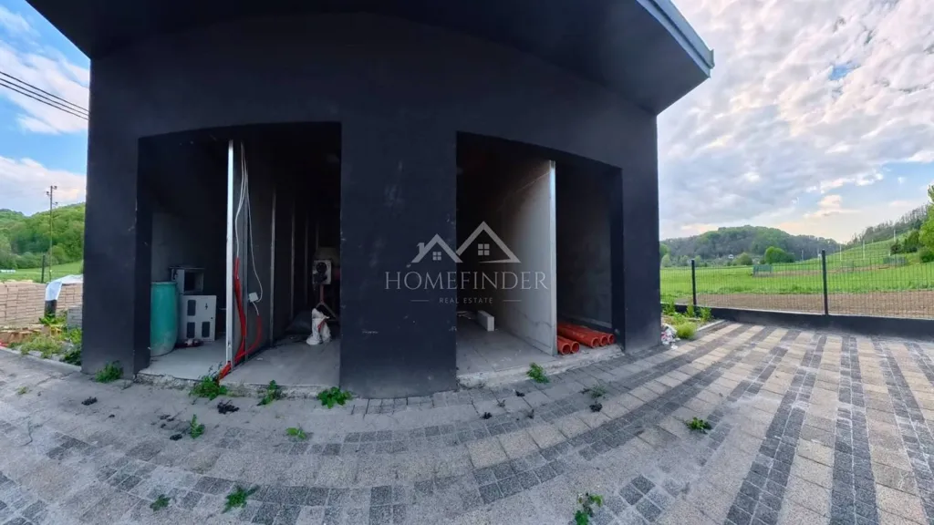 Välivaade - Spacious Apartment with Parking in Mala Erpenja