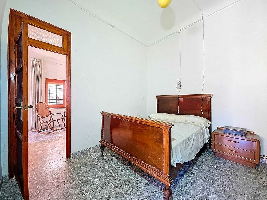 Chambres - Corner House with Balcony in Pinoso