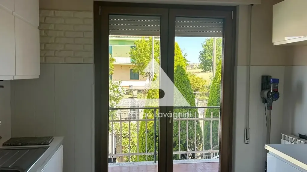 Cuisine - Quadrilocale with Balconies in Albano Laziale