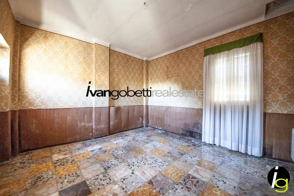 Toad - Rustic Farmhouse with Views in Busto Arsizio