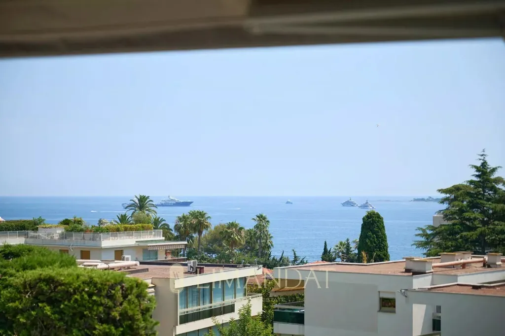 Rõdu - Luxury Flat with Sea View in Cannes